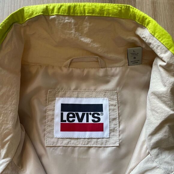 Levi’s Women’s Nylon Popover Jacket Tan Lime Green Trim Large NWT - Picture 3 of 7